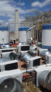 Limpieza y desinfección de acumuladores de agua